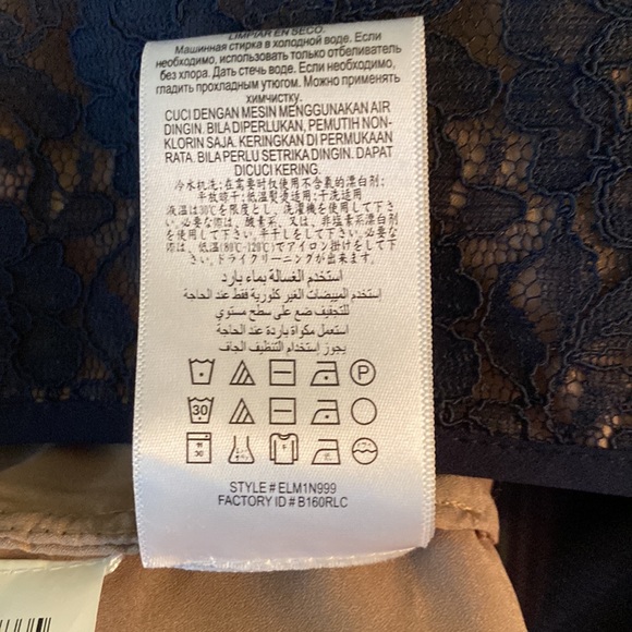 BCBGMAXAZRIA Navy Blue Crochet Lace Peplum Cutout Back Halter Tank Top - 6 - Picture 12 of 13